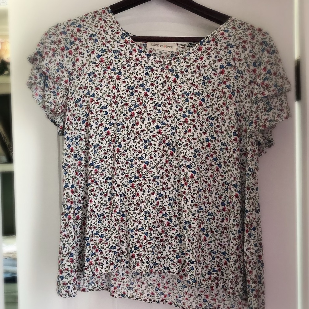 New Mindy Mae’s Market Floral Top Sz Small